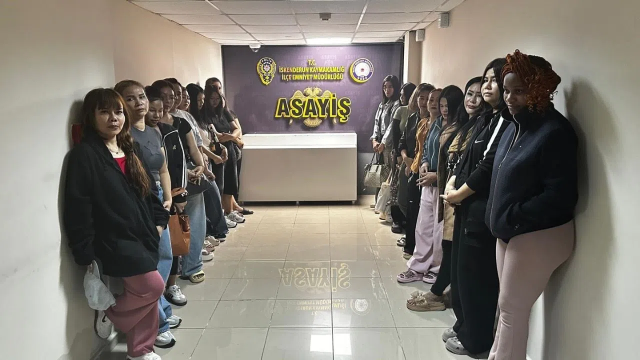 Eş zamanlı denetimde 19 kaçak göçmen yakalandı