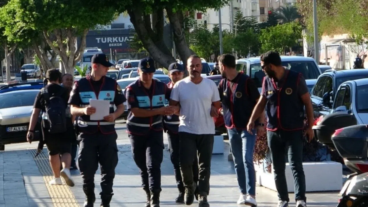 Tartışma Cinayetle Sonuçlandı: Mesai Arkadaşını Bıçakladı