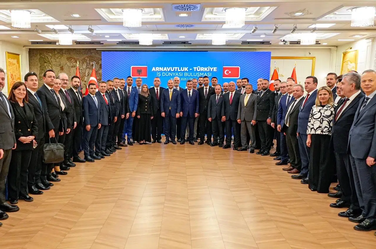 Türkiye-Arnavutluk iş dünyası Tiran'da buluştu