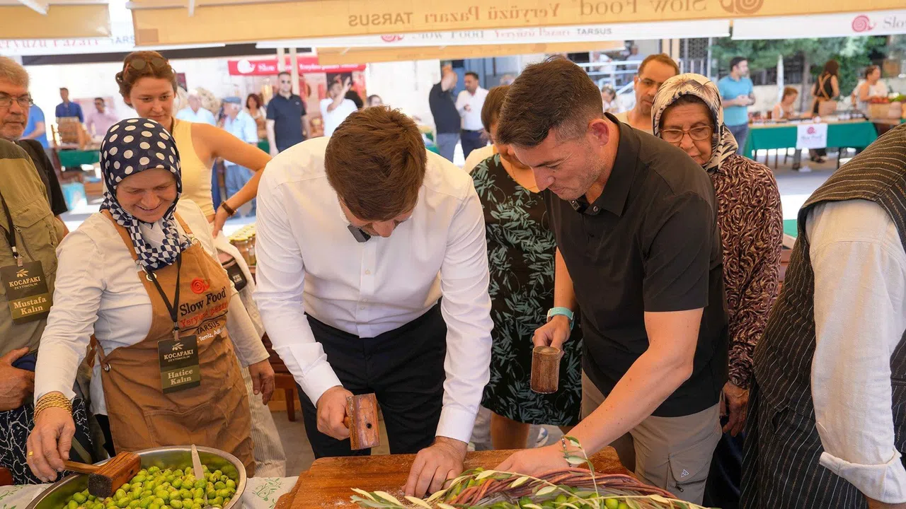 Uluslararası Zeytin Festivali Başladı
