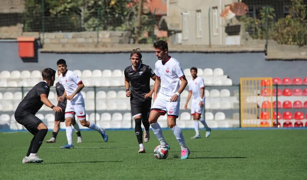 İstiklalspor'dan Hakem Kararlarına Tepki: "Futbolun Adaletine Darbe"