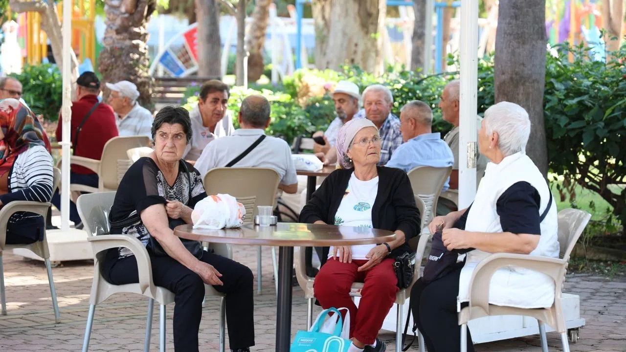 Yeni Emekliler Kahvesi Hizmete Açıldı