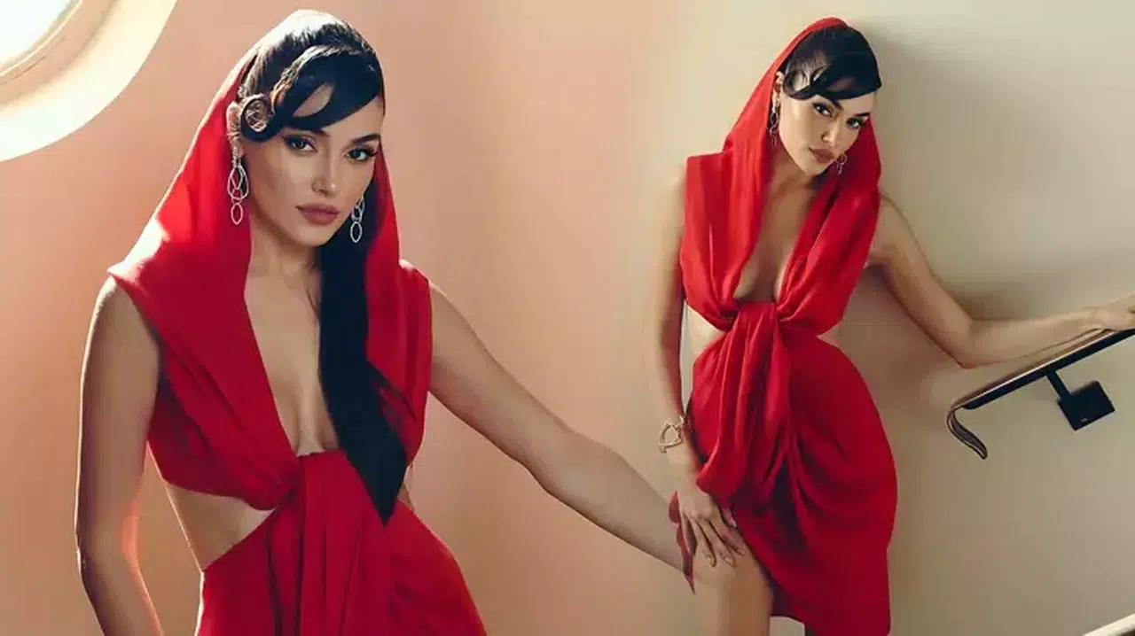 Hande Erçel Sosyal Medyada Siyah Beyaz Paylaşımı