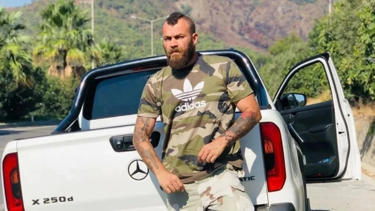 Bahadır Ünlü Kimdir, Kaç Yaşında ve Neden Gözaltında?