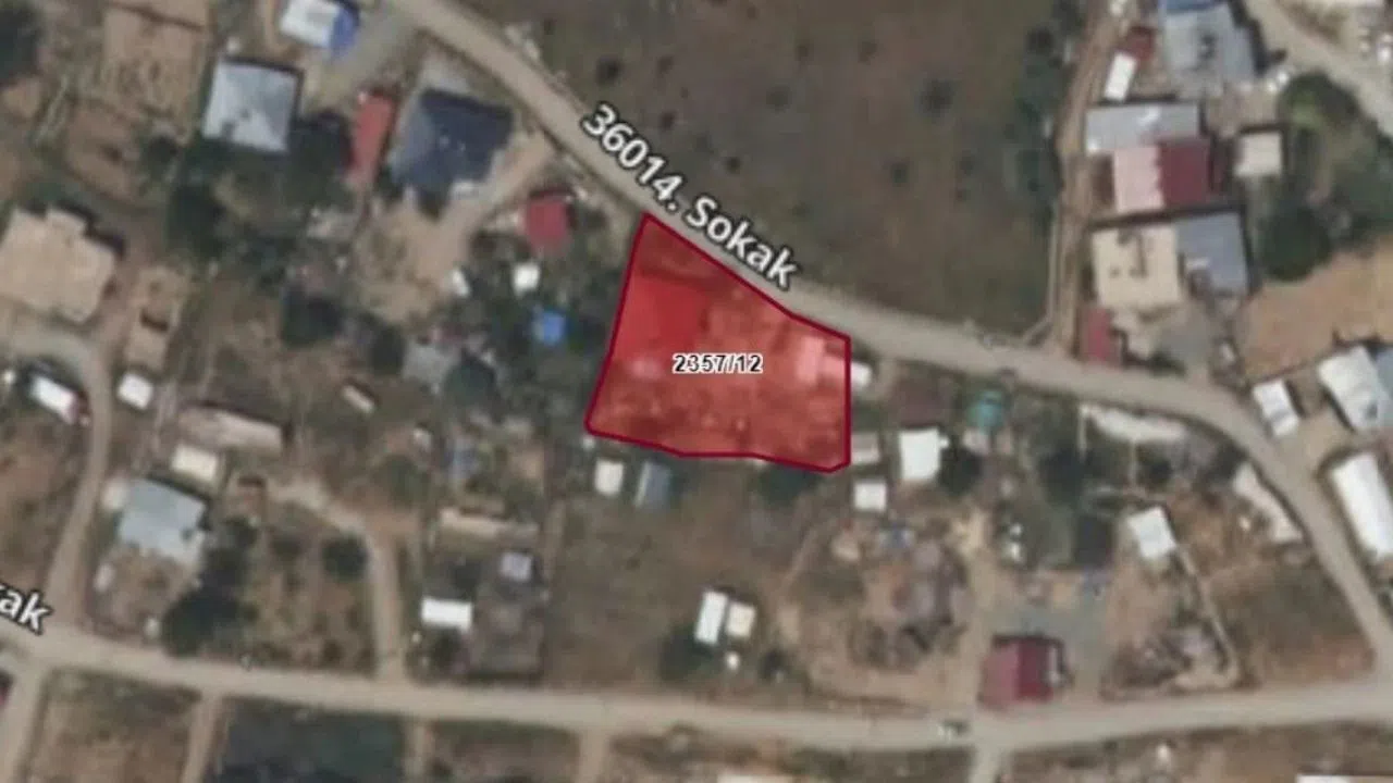 Kahramanmaraş Afşin'de 872 m² Arsa ve Ev Satışta