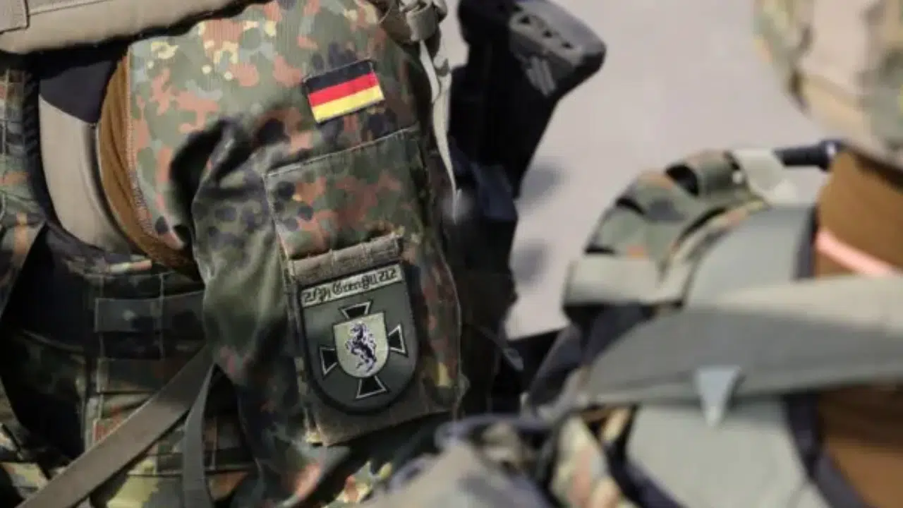 Almanya Zorunlu Askerliği Yeniden Gündeme Aldı