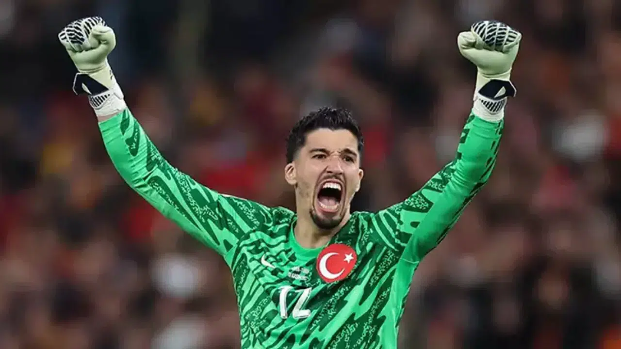 Altay Bayındır İçin Şok Karar United'ın Satış Listesine Alındı