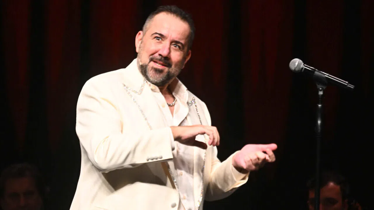 Ata Demirer: Dünya için bir şey yapın