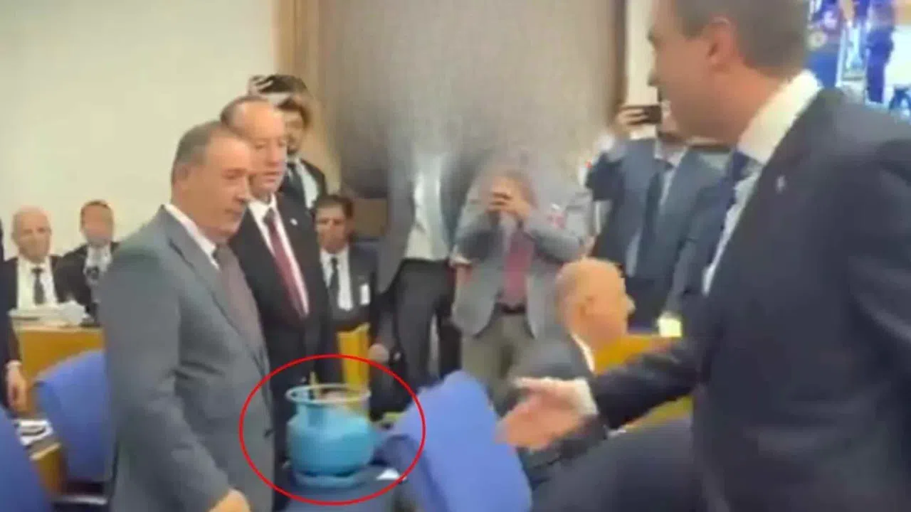 Bakan Bayraktar'dan Boş Tüp Çıkışına Yanıt: Doğalgaz Kullanıyorlar