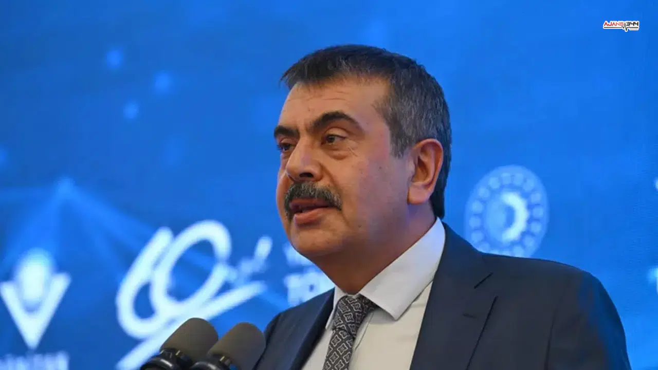 Milli Eğitim Bakanı Tekin Ara Tatillerin Kaldırılmasını Değerlendirdi Ara Tatiller Kalkıyor Mu?