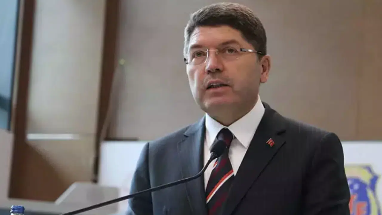 Adalet Bakanı Tunç Bahçeli'nin İmralı Açıklamasına Komisyon Kararına Uyacaklarını Duyurdu