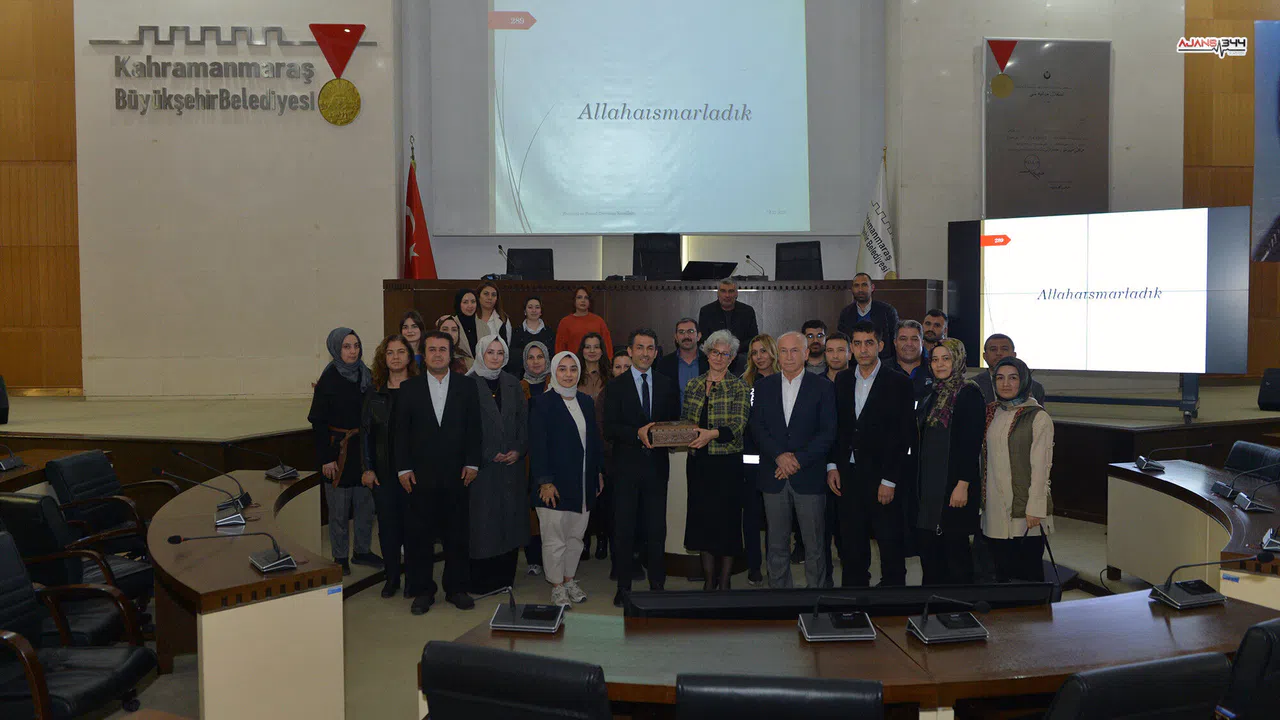 Büyükşehir personeline protokol kuralları eğitimi verildi