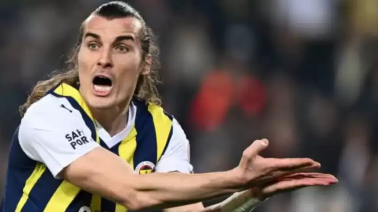 Serie A Devi Milan Fenerbahçeli Çağlar Söyüncü'yü Transfer Listesine Aldı