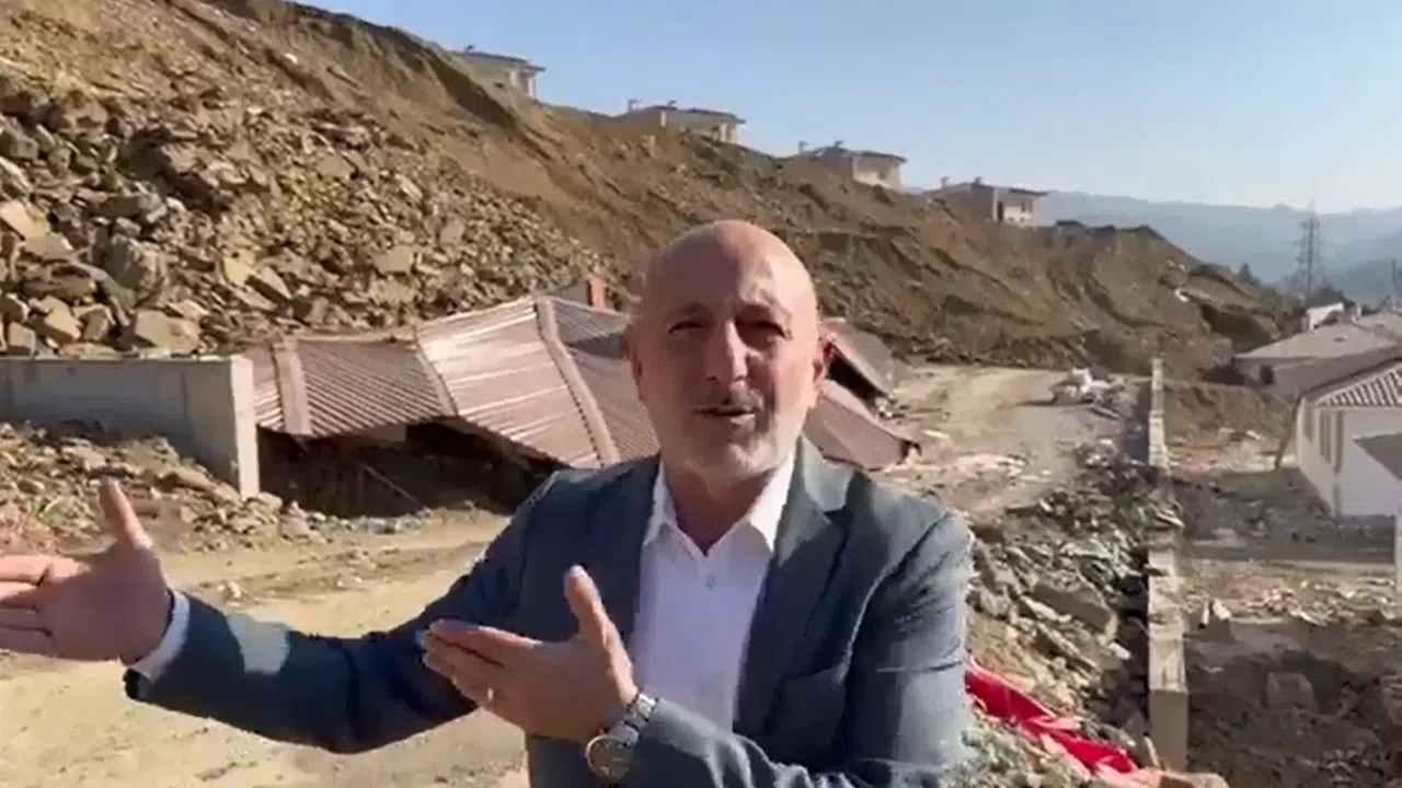 CHP'li Öztunç'tan Sert Çıkış: "Heyelan Bölgesine Konut Yapılmaz"