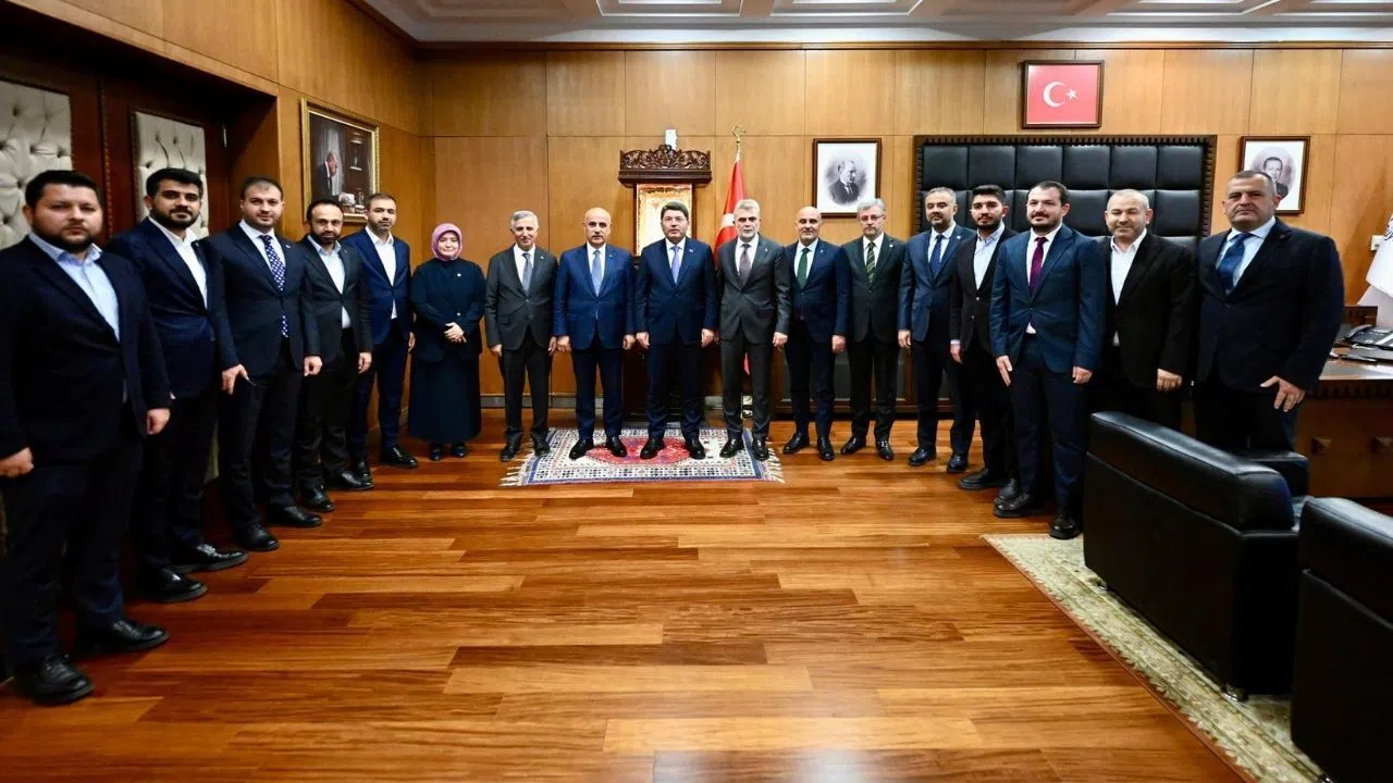 Adalet Bakanı Tunç, Kahramanmaraş'ta İncelemelerde Bulundu