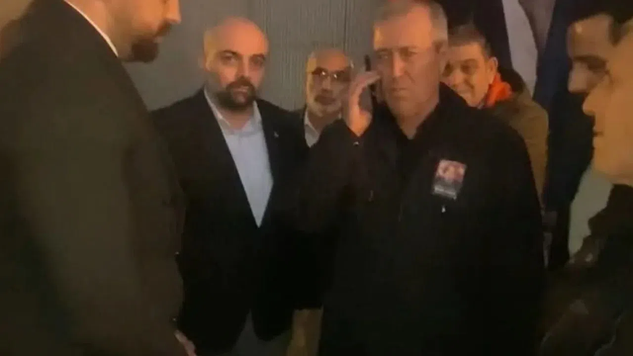 Devlet Bahçeli Şehit Babası Ünal Aykut'u Telefonla Arayarak Taziyede Bulundu