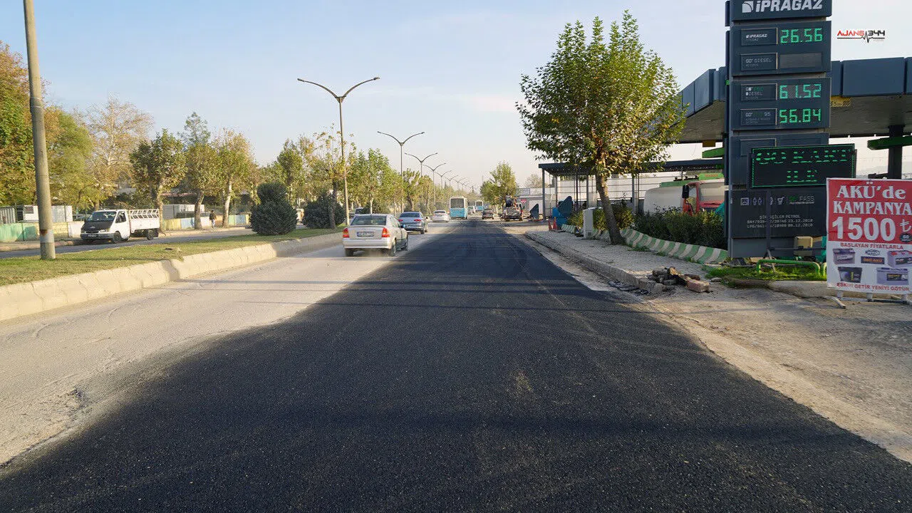 Dulkadiroğlu’nda asfalt onarım çalışmaları Recep Tayyip Erdoğan Bulvarı’na ulaştı