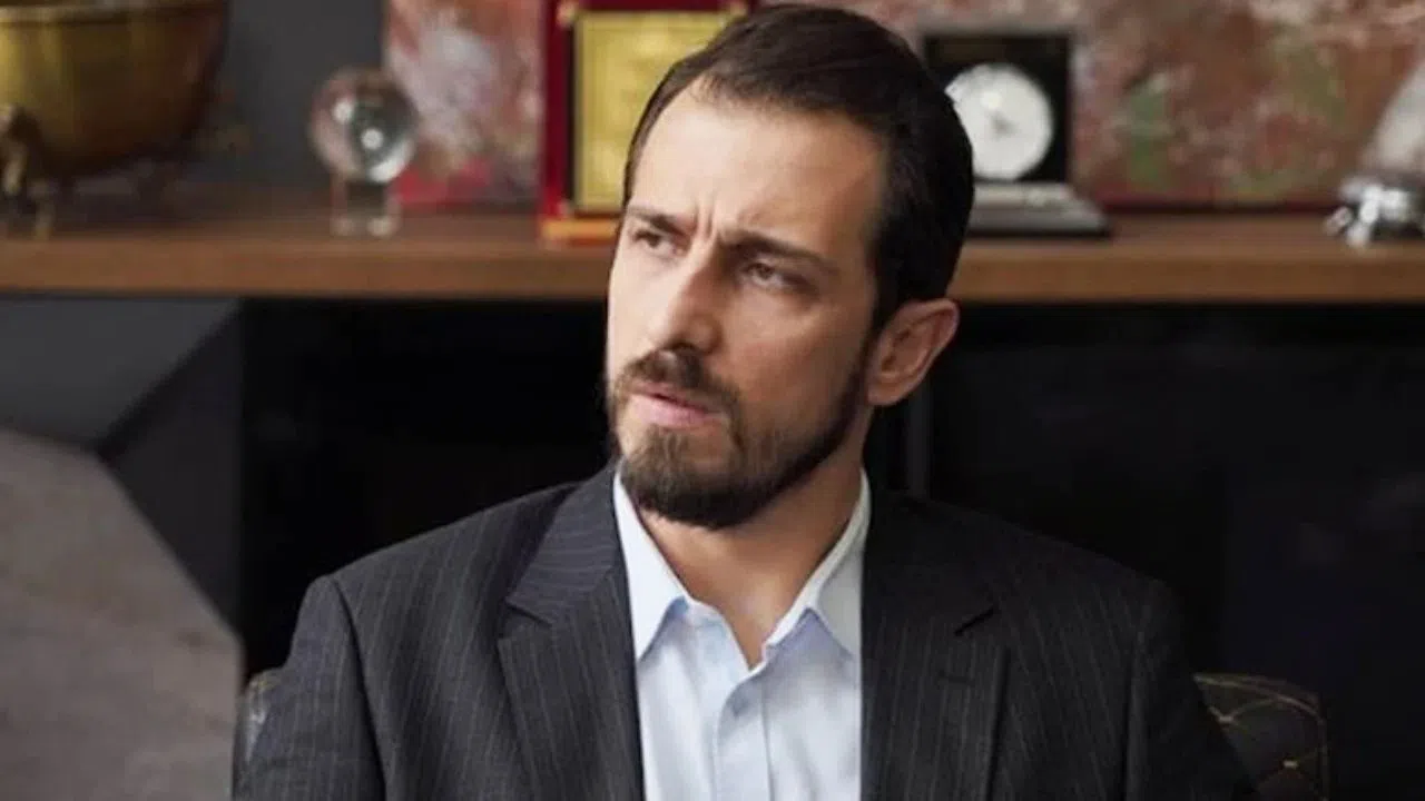 Emrah Altıntoprak Kızılcık Şerbeti'nden Ayrıldı