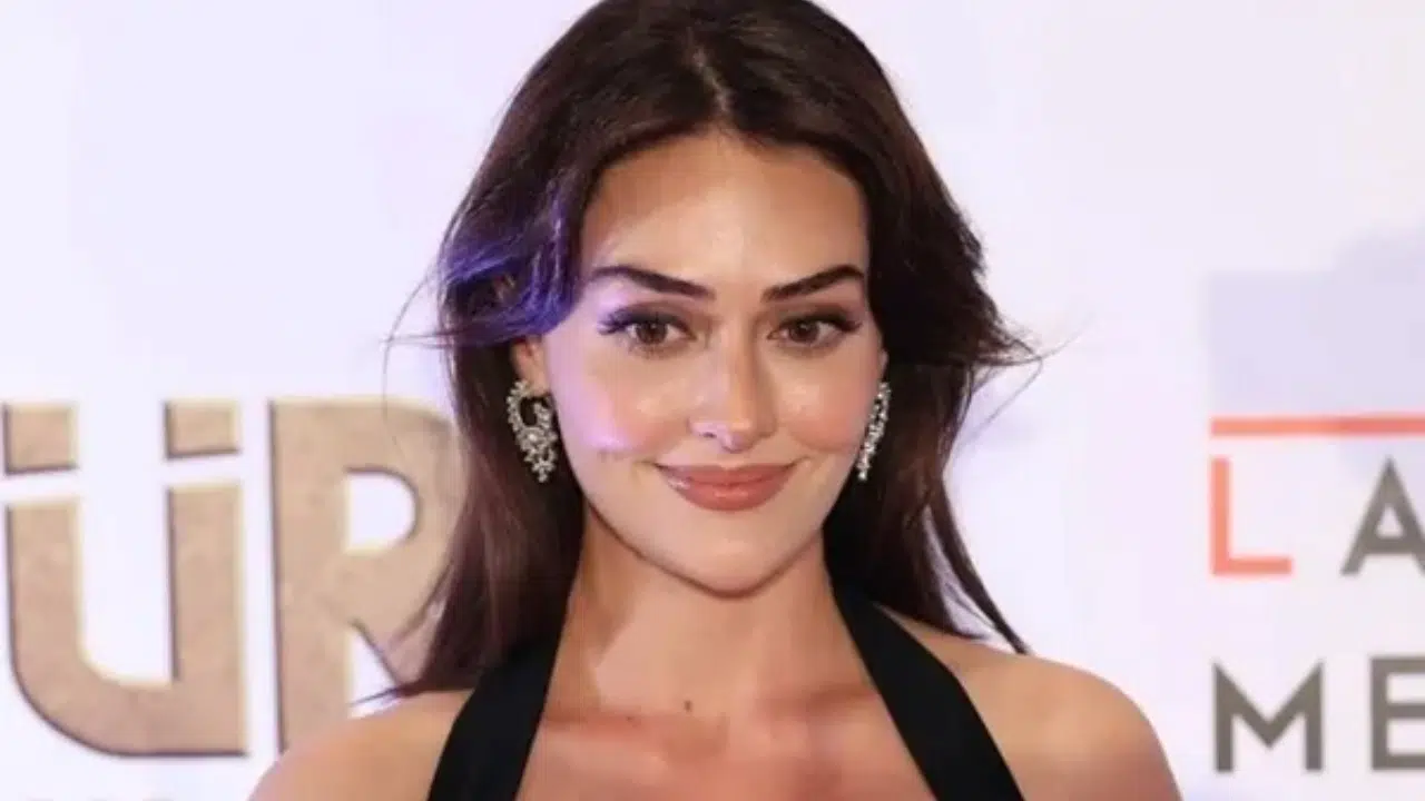 Esra Bilgiç Fas Tatilinde Faruk Sabancı İle Romantik Anlar Paylaştı