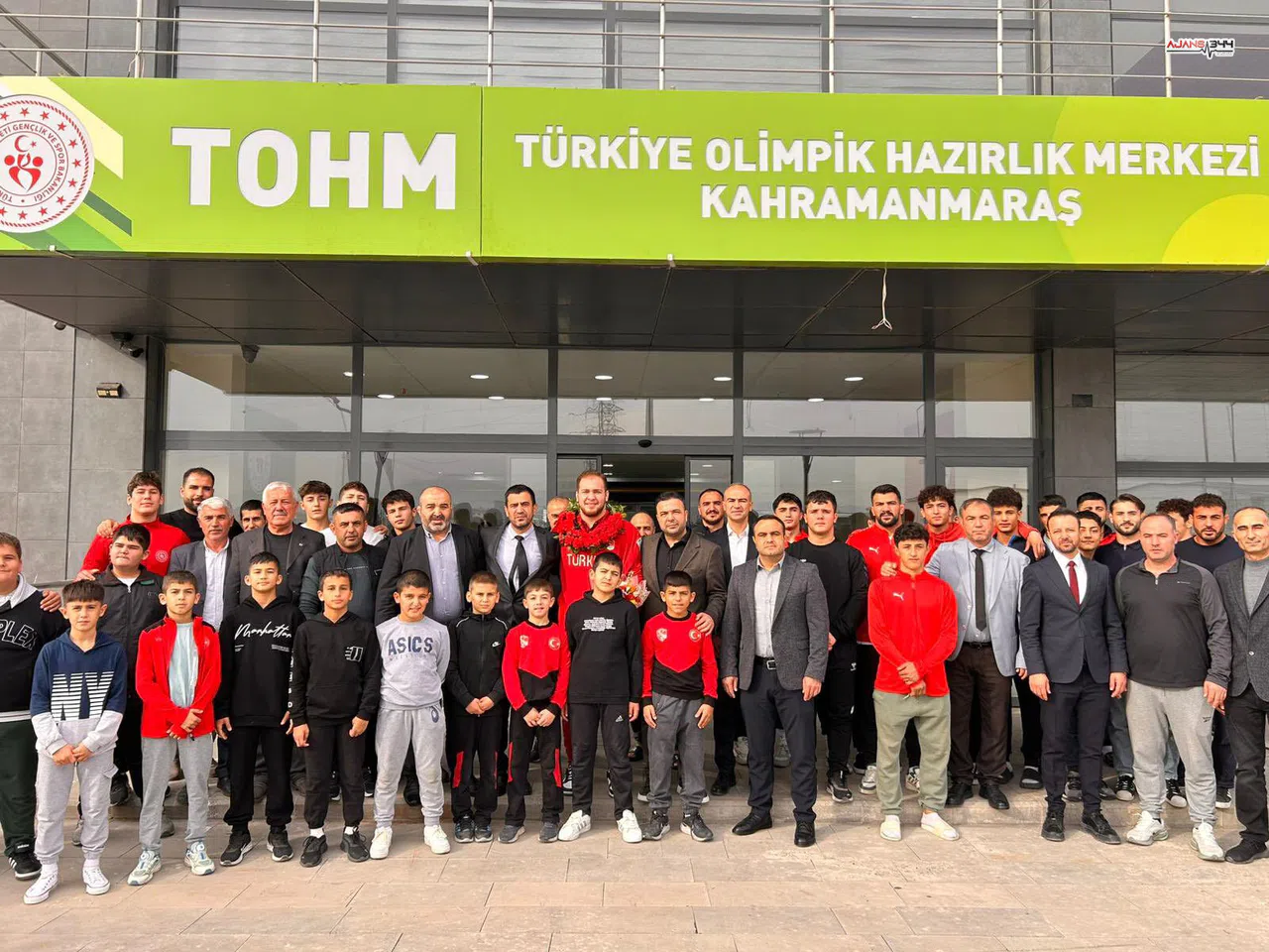 Kahramanmaraş, Gümüş Madalyalı Hakan Büyükçıngıl’ı Coşkuyla Karşıladı