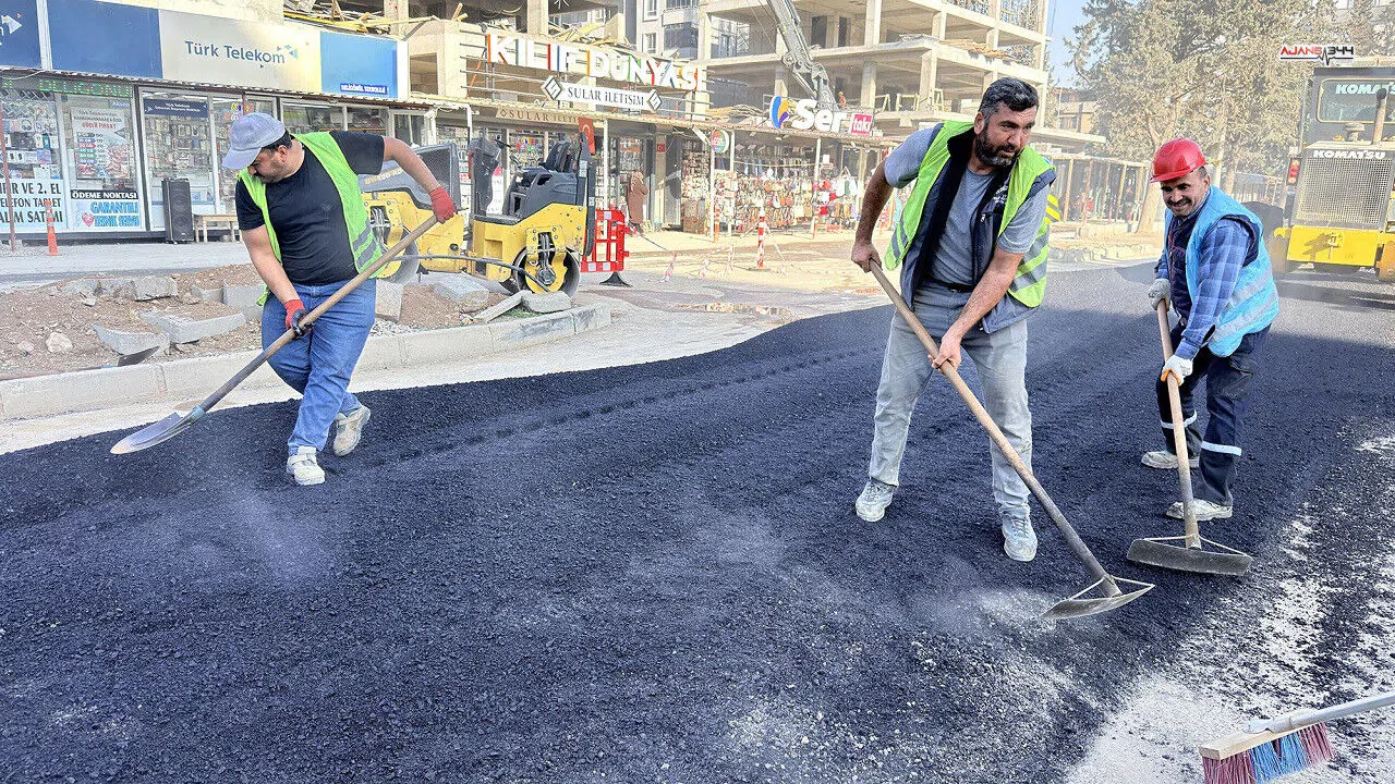 Haydar Aliyev Bulvarı’nda asfalt yenileniyor, ulaşım rahatlıyor