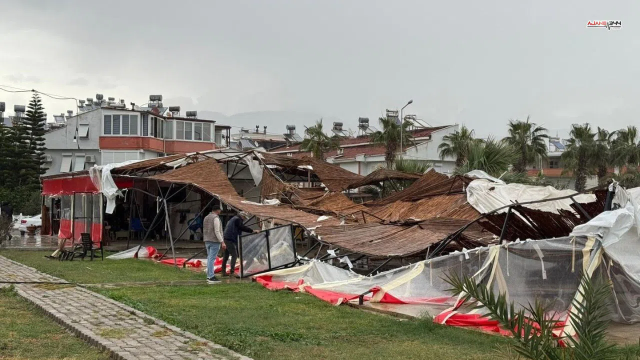 Hortum İş Yerlerini ve Evleri Vurdu