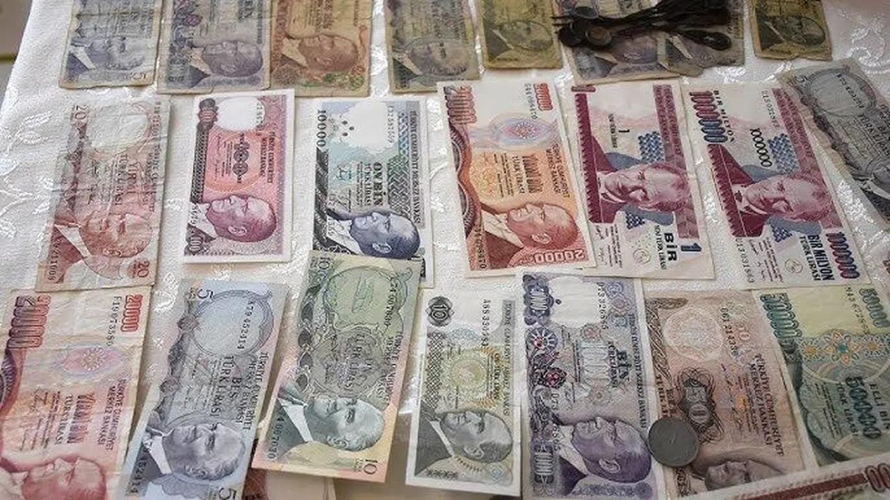 Elinde olanlar resmen para basacak: Koleksiyonerlerin Gözdesi Olan Paralar Değeri 20 bin lirayı da aştı!