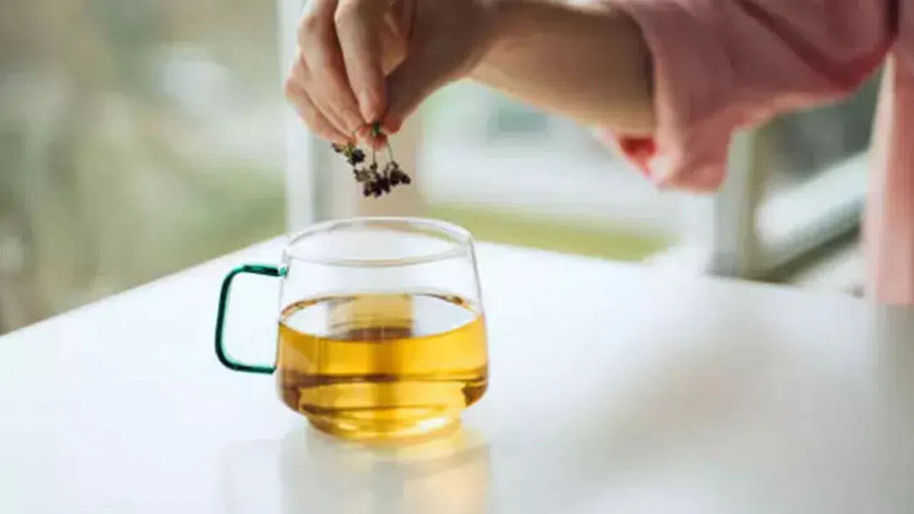 İbrahim Saraçoğlu reçeteyi verdi! Boğaz ağrısını bıçak gibi kesiyor, öksürüğü anında bitiriyor