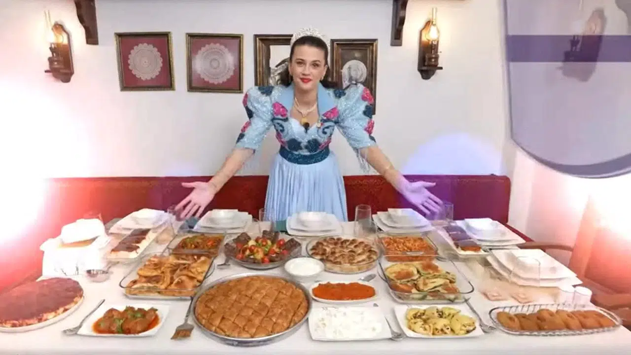 Gelin Evi Buse Yetişmiş Kimdir, Kaç Yaşında, Nereli?