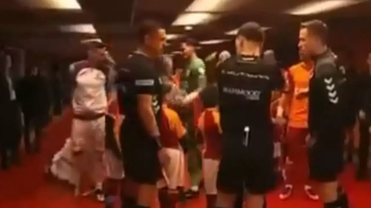 Maç Öncesinde Skandal Reddetme: Savic'ten Uğurcan'a Tokalaşmama Detaylar Ortaya Çıktı