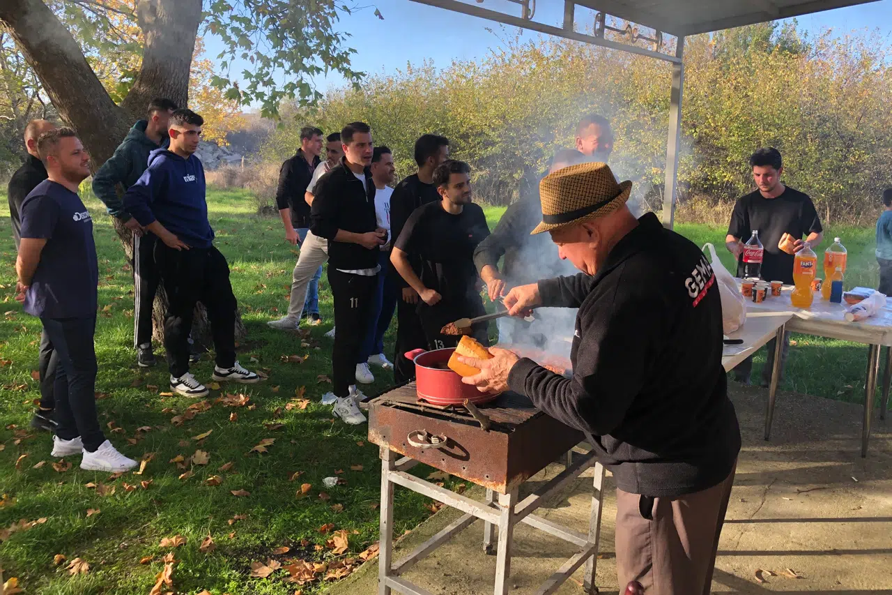 Ormankıran'dan futbolculara mangal partisi