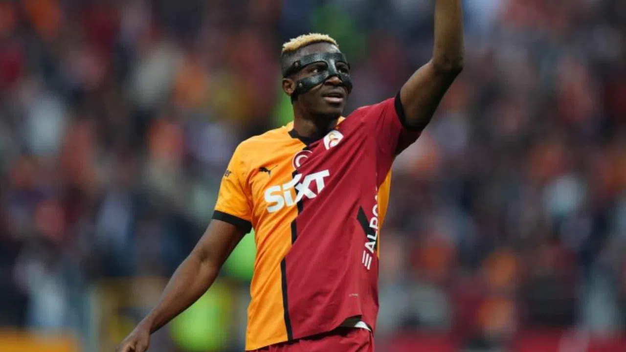 UEFA'dan Victor Osimhen'e Büyük Ayıp: Hat-Trick Yetmedi!