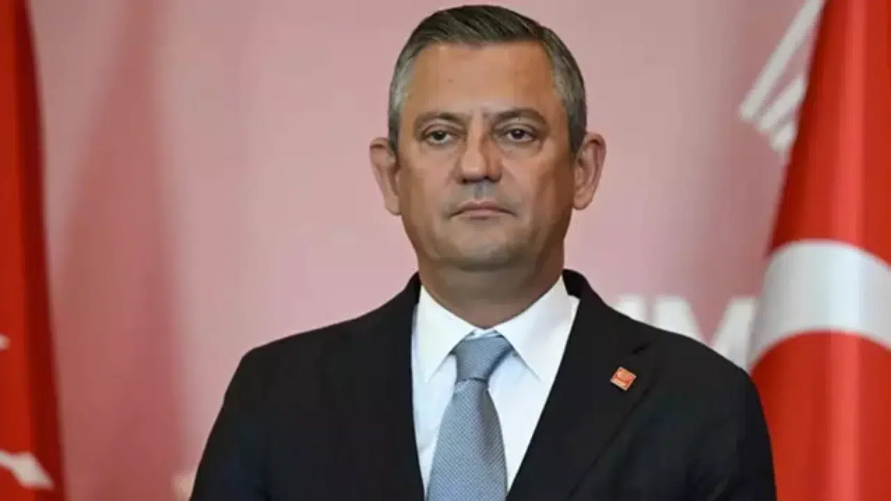 Özgür Özel'den Diyanet Açıklaması Eski ve Yeni Ayrımı