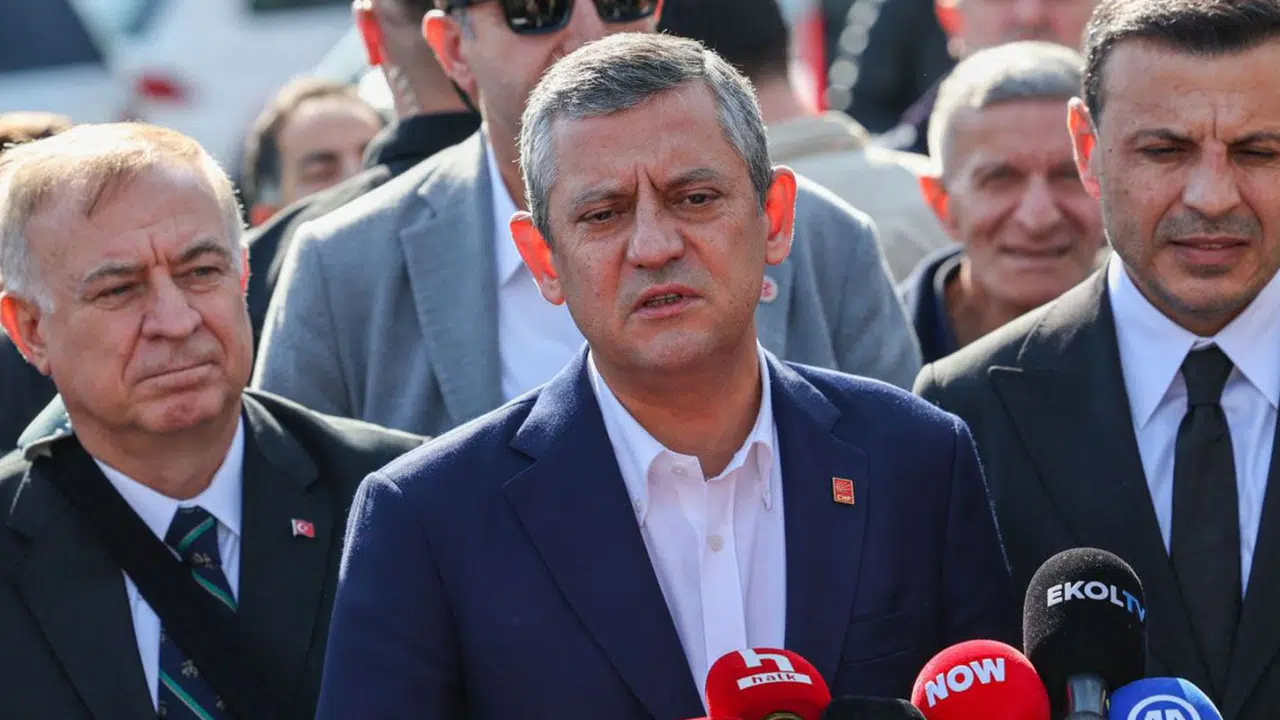 Özgür Özel'den Gündeme İlişkin Çok Yönlü Açıklamalar