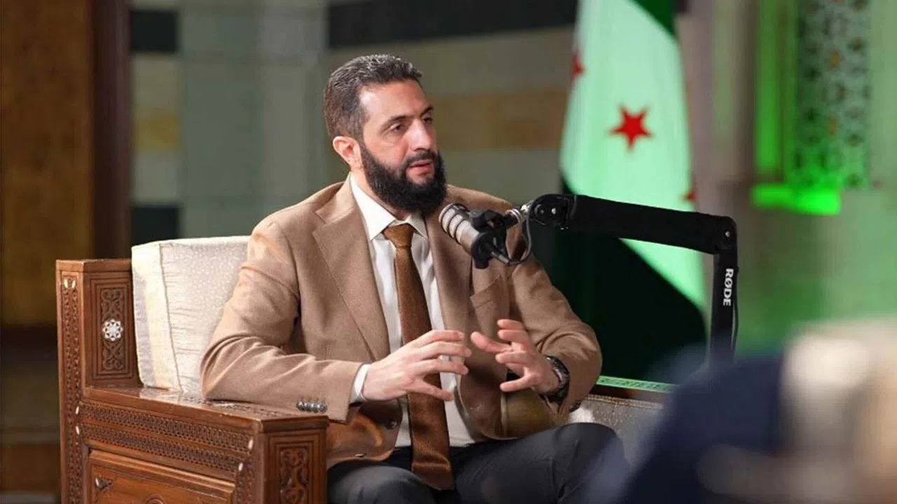 İngiltere'den Tarihi Karar:  Suriye Cumhurbaşkanı Şara'ya Yaptırımlar Kaldırıldı