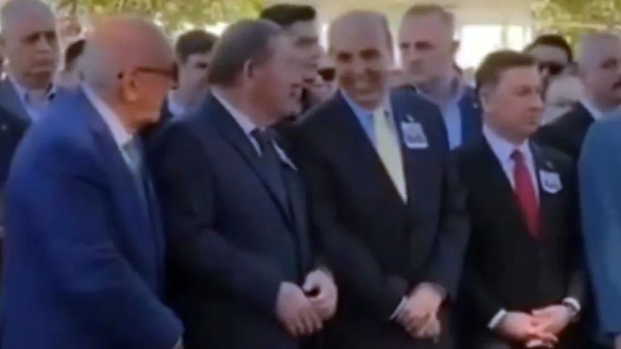 Şehit Cenazesinde Protokol Üyelerinin Tavrı Sert Tepkiyle Karşılandı