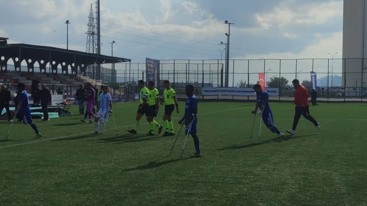 Kahramanmaraş'ta Ampute Finali İlk Yarıda Sessiz Geçti