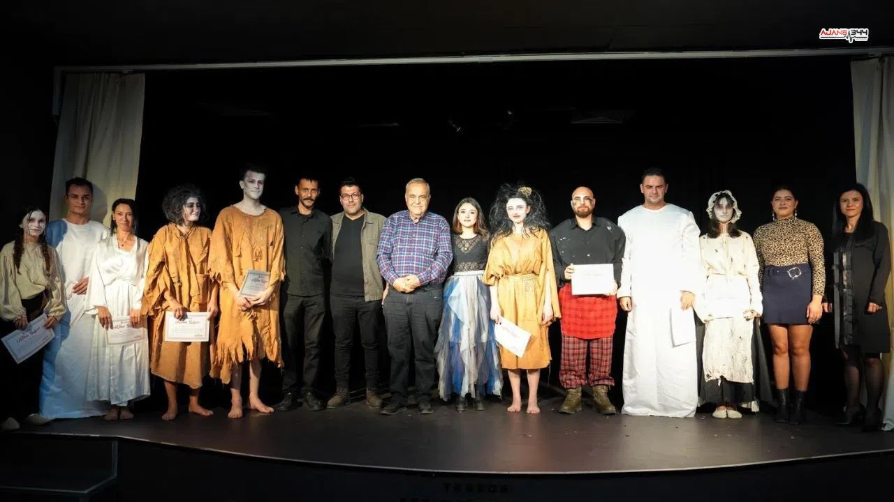 Genç Oyuncular Modern Macbeth Uyarlaması ile Seyirci Karşısına Çıktı