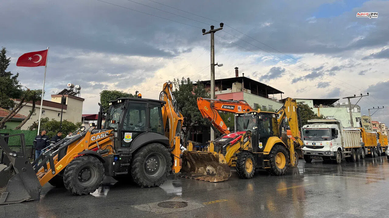 Tarsus’ta gece boyu sağanak nöbeti: Belediye ekipleri sahadaydı