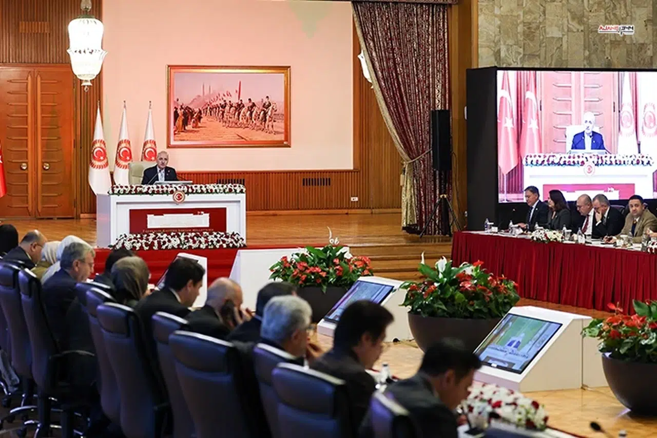 TBMM Komisyonu, nitelikli çoğunlukla İmralı'ya gitme kararı aldı