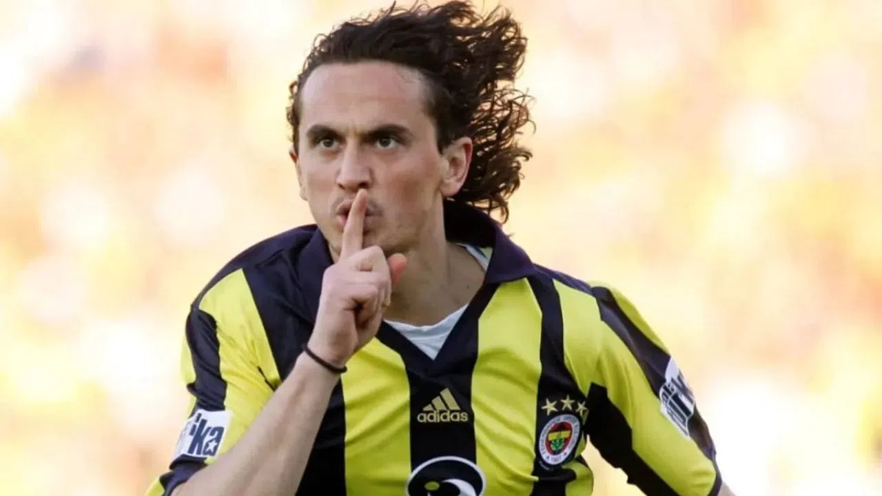 Efsane Futbolcu Tuncay Şanlı Fenerbahçe'ye Neden Döndü?