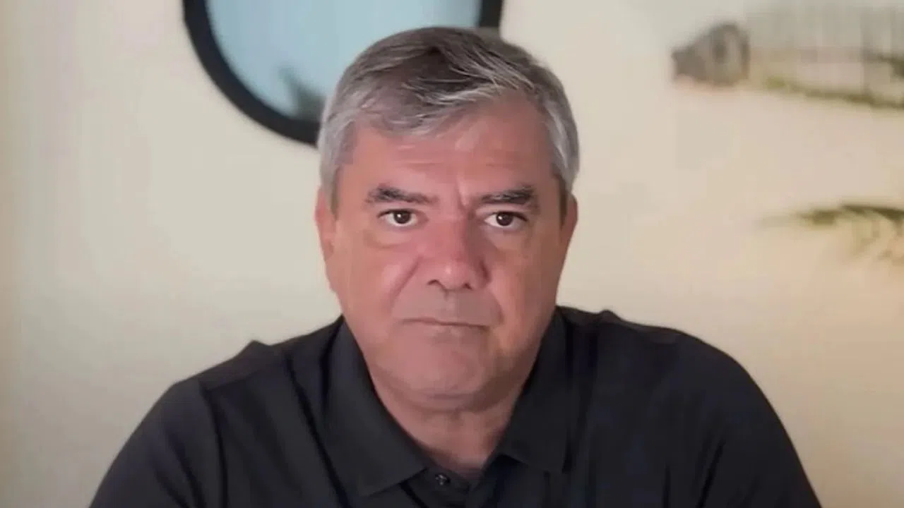 Yılmaz Özdil Muhalif Medyayı Amigolukla Suçladı