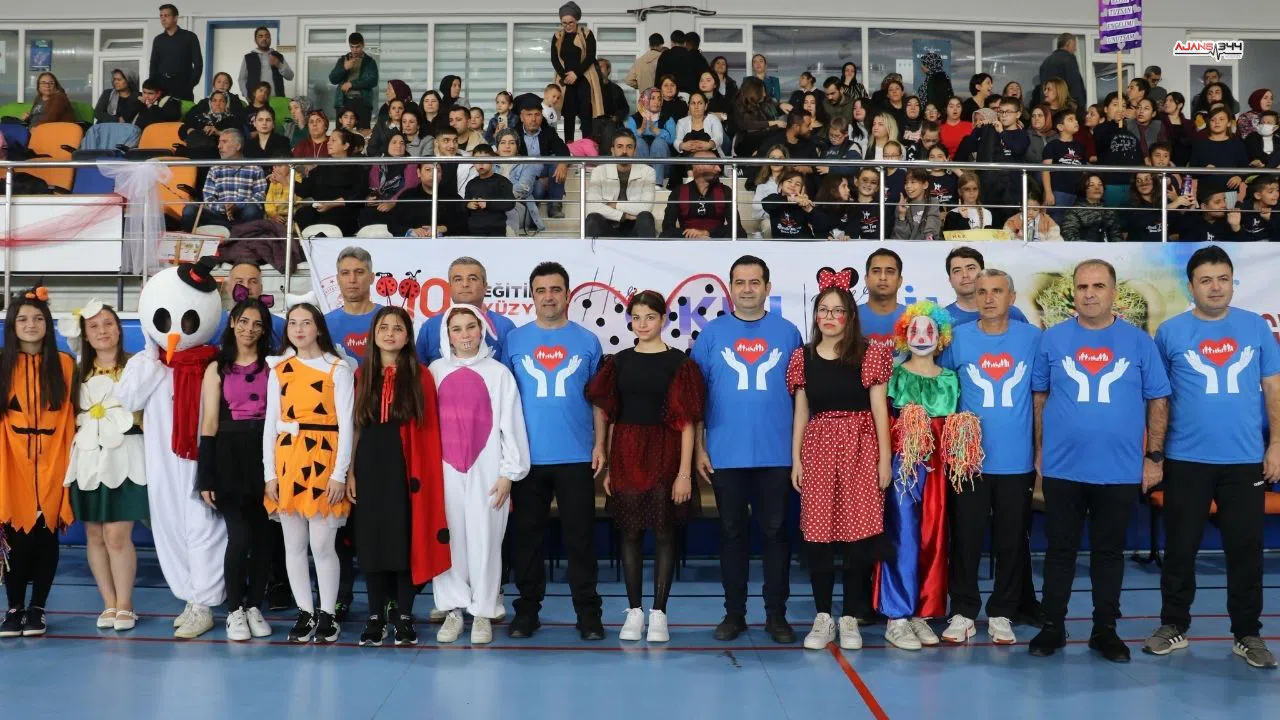 Özel Gereksinimli Öğrenciler Gazipaşa’daki Etkinlikte Göz Doldurdu