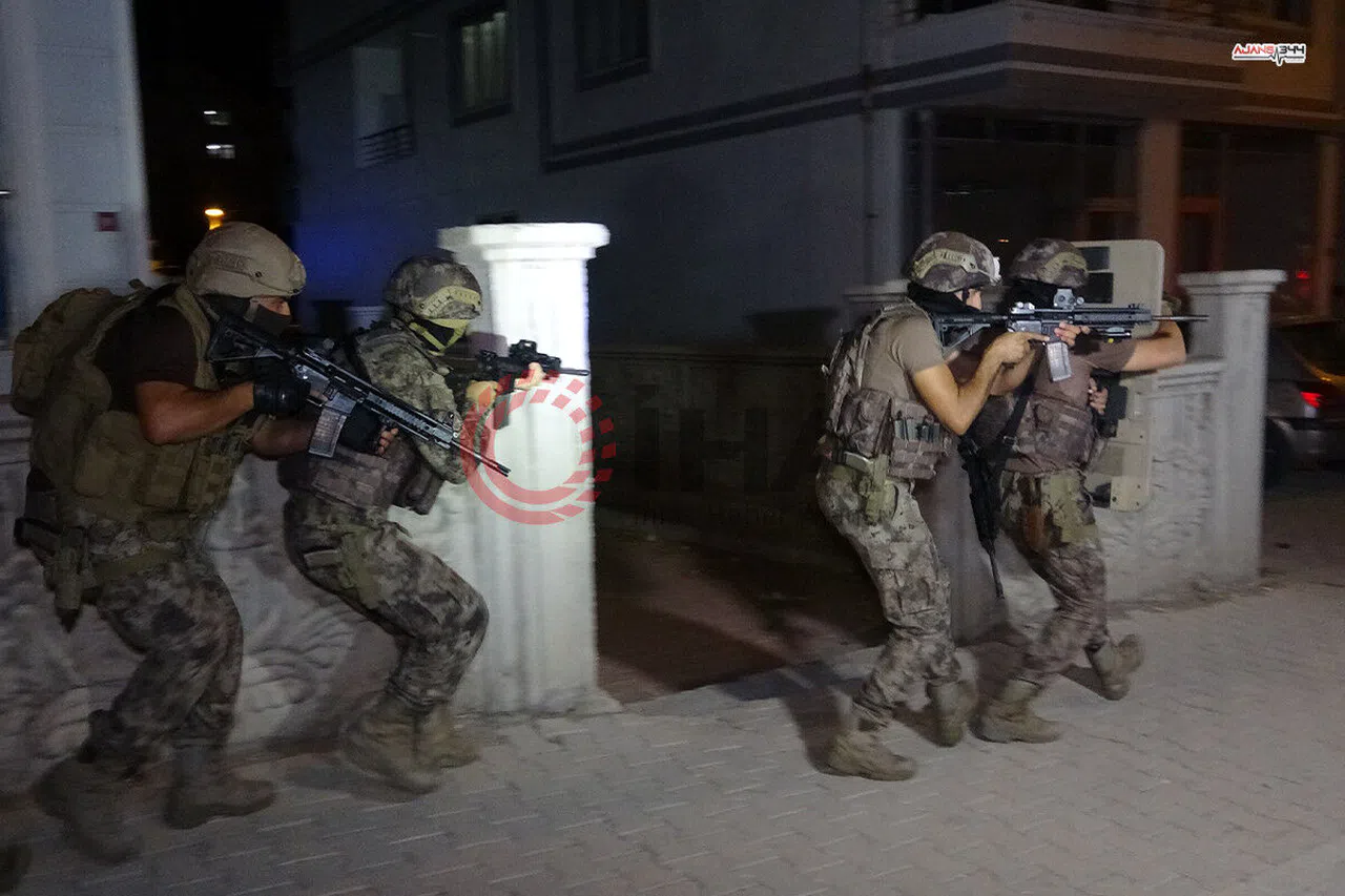 Kahramanmaraş’ta 100 tarihi eser ve silah ele geçirildi