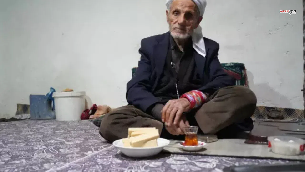 86 Yaşındaki Dede, 50 Yıldır Yalnızca Çay ve Gofretle Yaşıyor