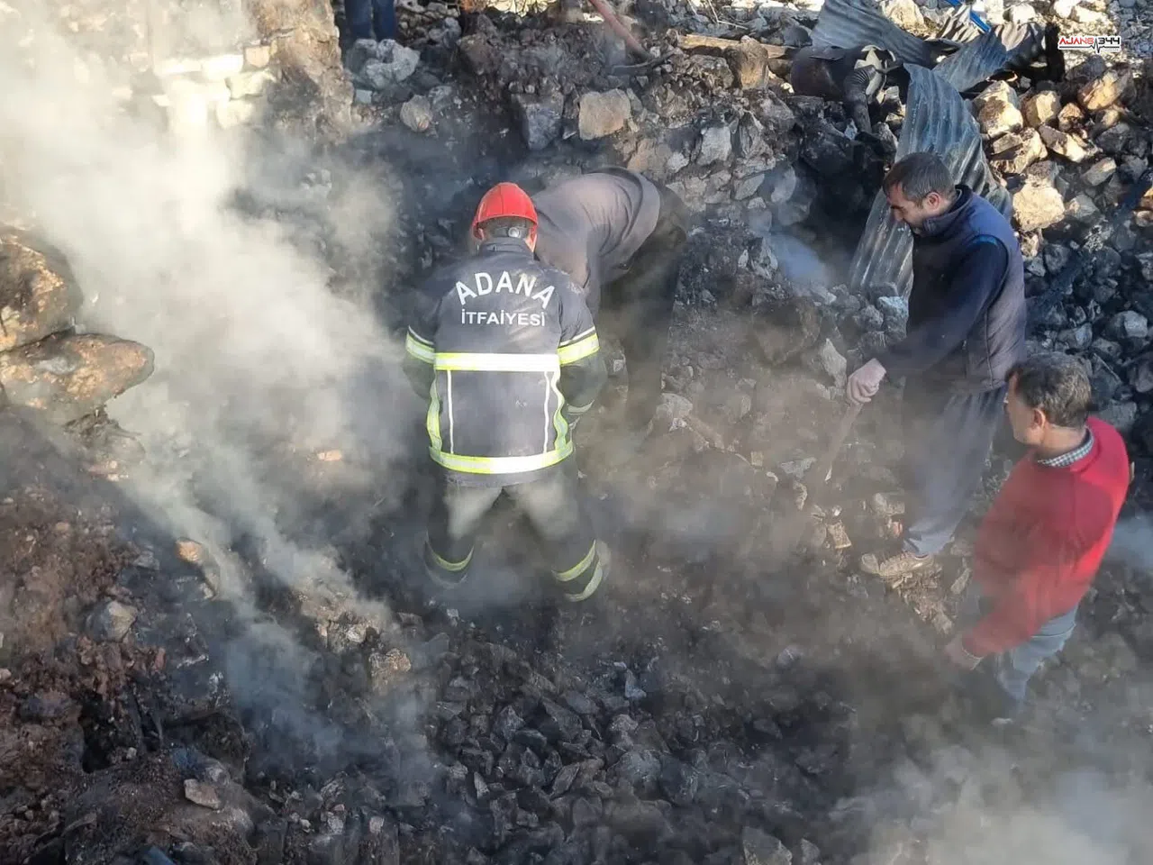 Adana’da ev yangını: 85 yaşındaki kadın hayatını kaybetti