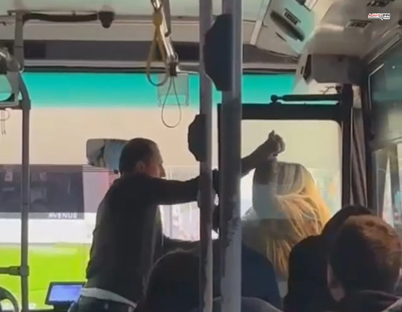 Adana’da Otobüste Şoför-Yolcu Kavgası