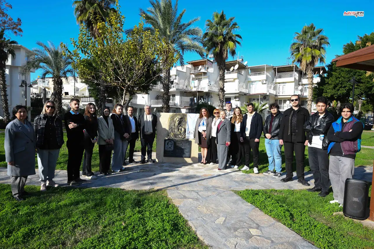 Akdeniz Üniversitesi Öğrencileri Muratpaşa Dostluk Parkları’nı Ziyaret Etti