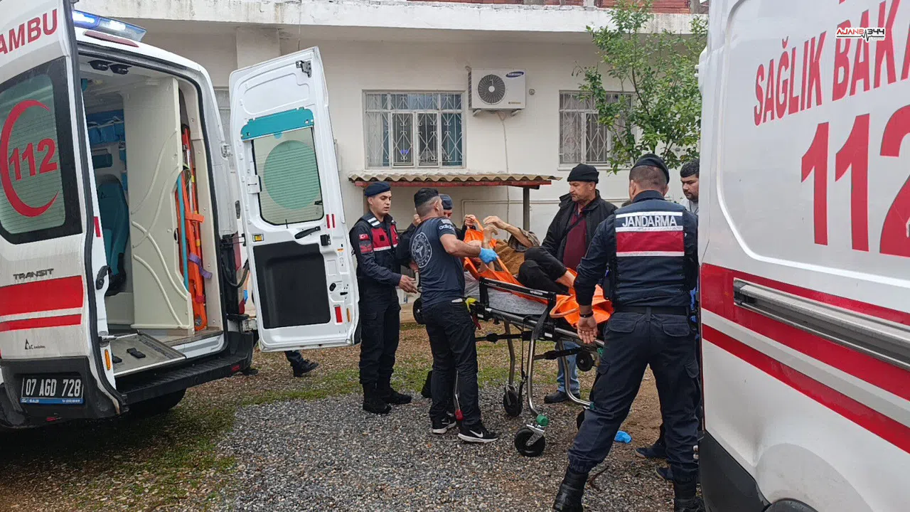 Antalya’da Aile İçi Tartışma Kanlı Bitti: Baba ve Yenge Ağır Yaralandı