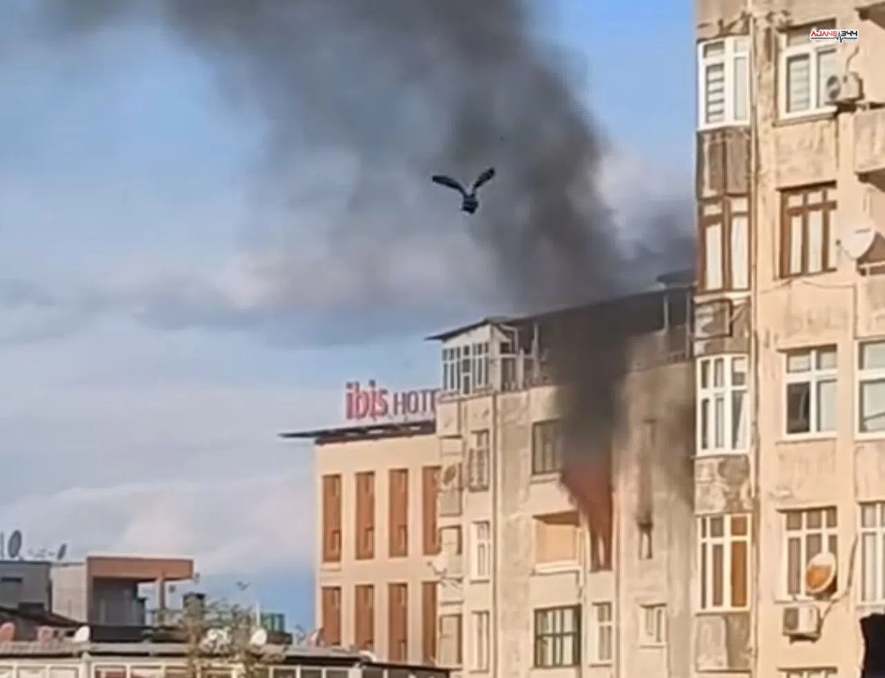 Apartmanın 6. Katında Korkutan Yangın